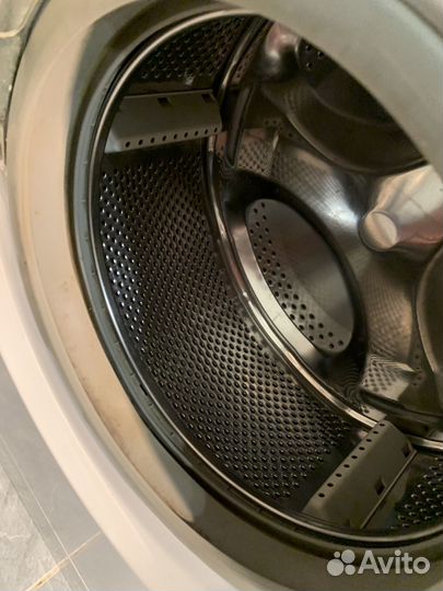 Продам стиральную машинку на запчасти
