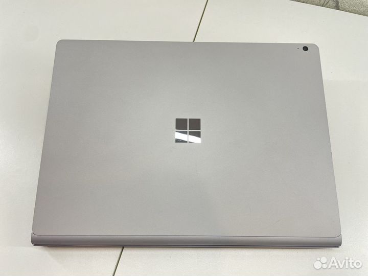 Microsoft surface book 3 13,5