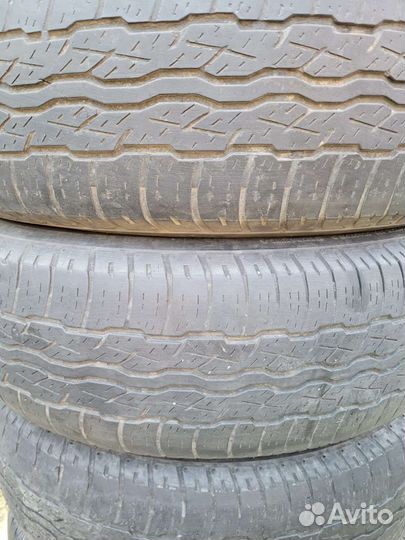 Bridgestone Dueler H/T 687 225/65 R17