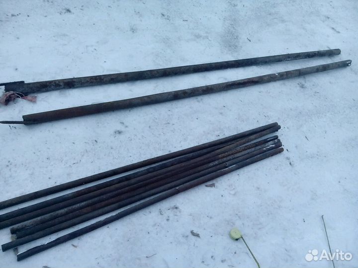 Столбики уголки