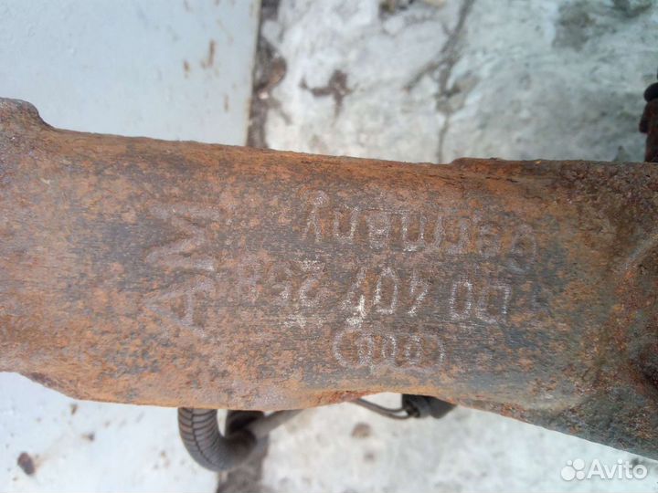 Кулак Vw Passat B5, Auda a6 c5, a4 b5