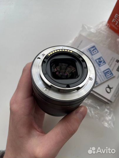 Объектив Sony E-mount 50mm F1.8 OSS