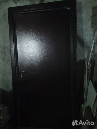 Дверь входная металлическая