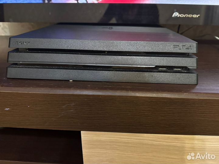 Sony ps4 PRO 1 tb с играми