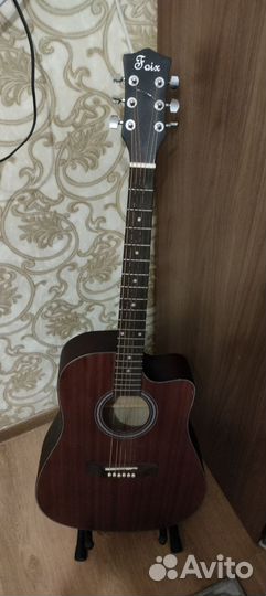 Акустическая гитара