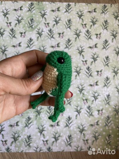Вязанная Лягушка игрушка подарок