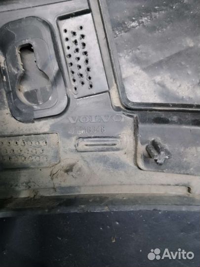 Расширитель крыла Вольво хс40