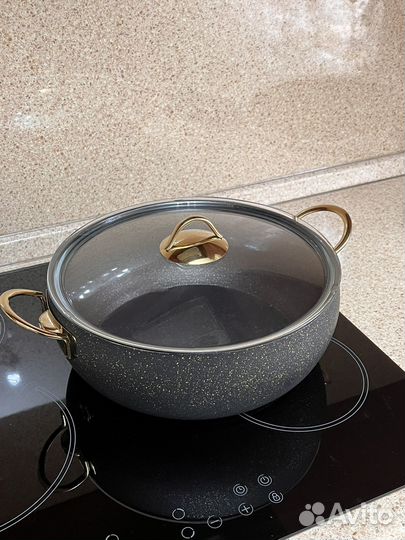 Кастрюля большая