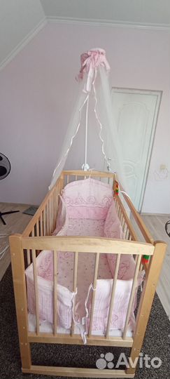 Детская кроватка