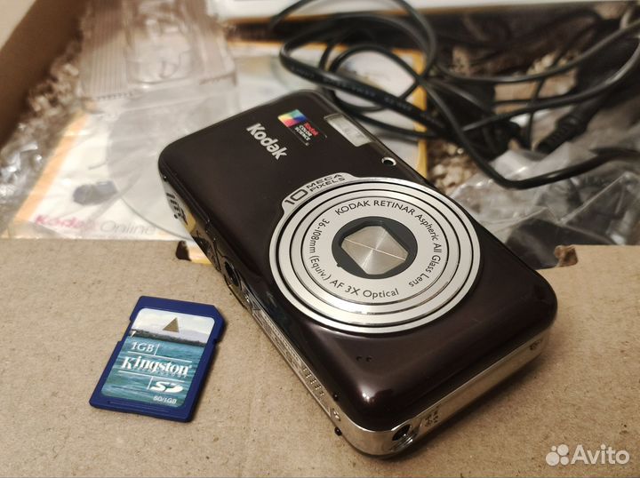 Цифровой фотоаппарат Kodak V1003 комплект