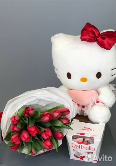 Подарочный набор - букет Тюльпанов, игрушка и конф