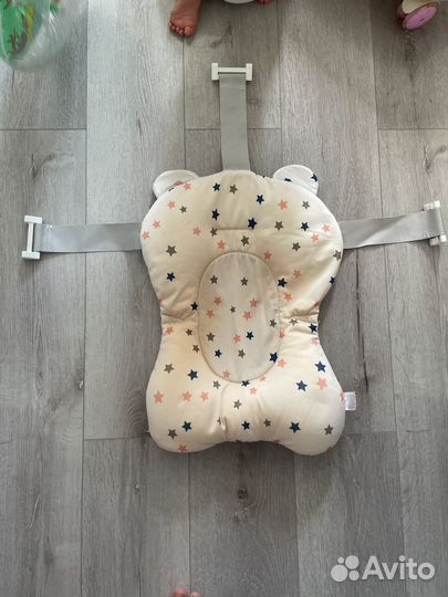 Стульчик, гамак и круг для купания