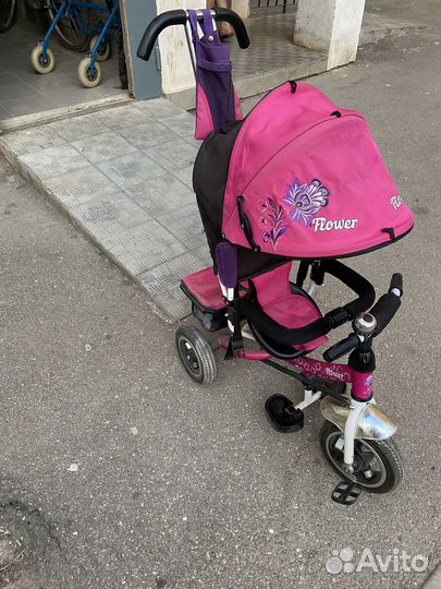 Трехколесный велосипед с родительской ручкой