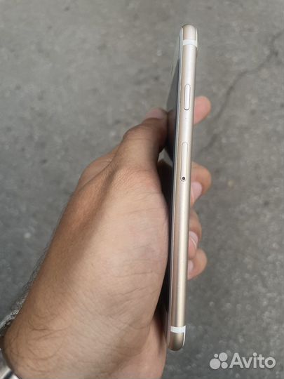 Телефон iPhone 7 32gb