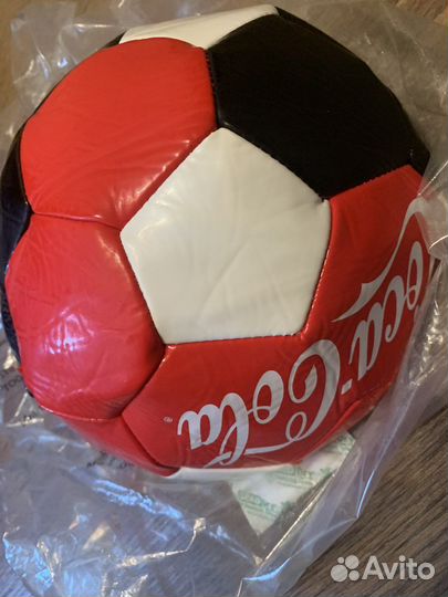Футбольный мяч coca cola