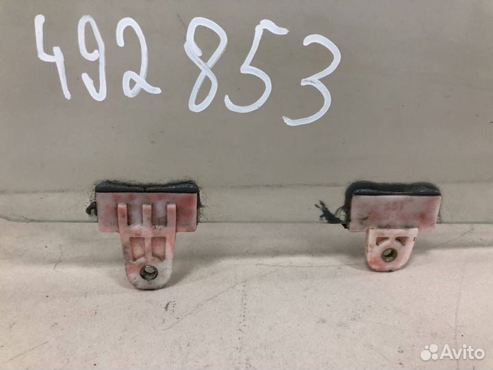 Стекло двери передней правой Nissan Almera Classic