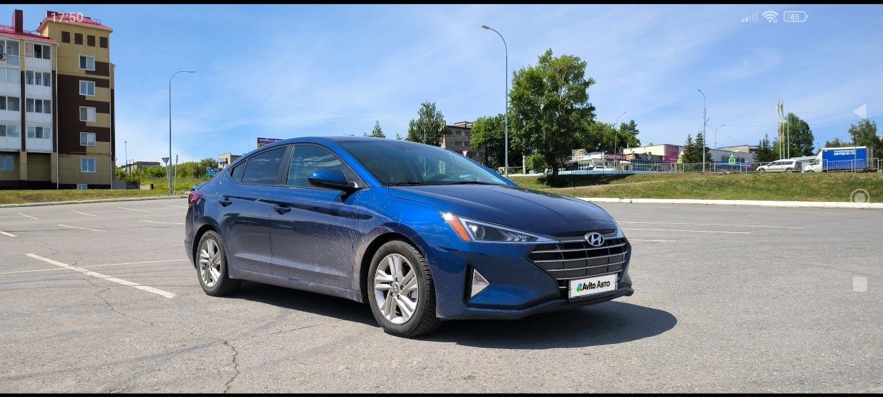 Hyundai Elantra: фото владельца