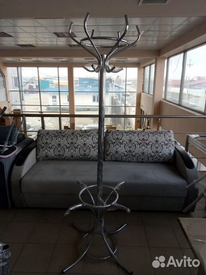 Вешалка напольная