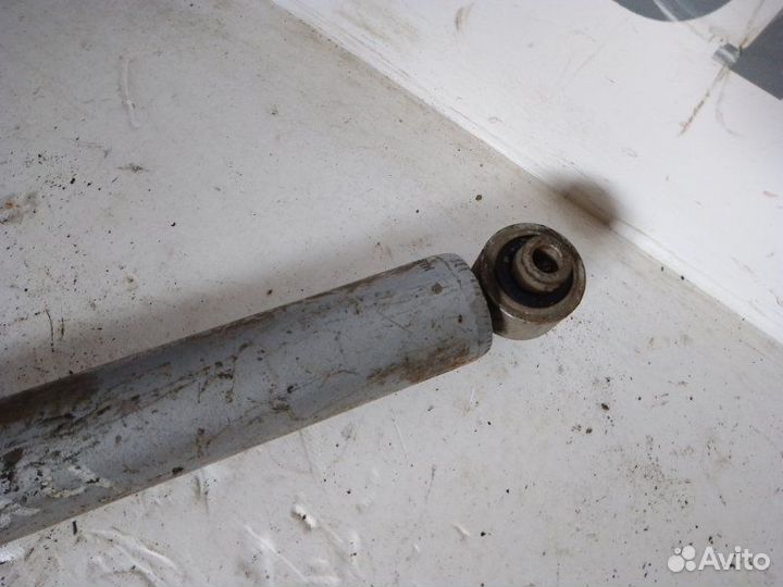 Амортизатор задний правый Mercedes-Benz E-Class