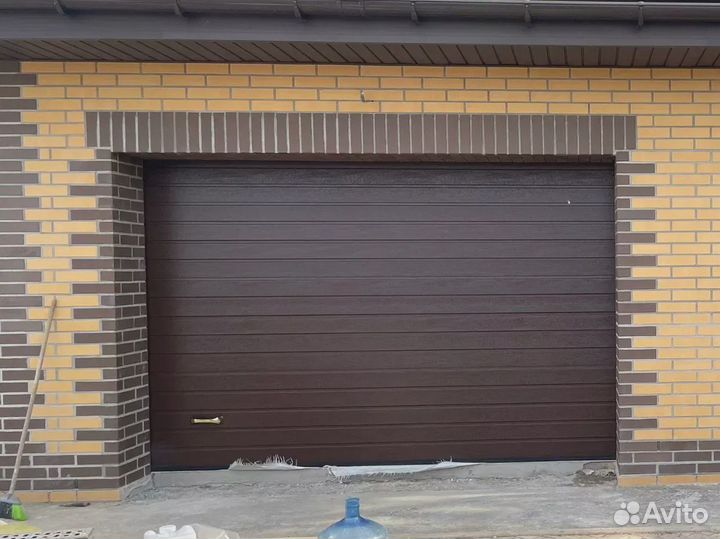 Подъемно-секционные ворота ворота Alutech