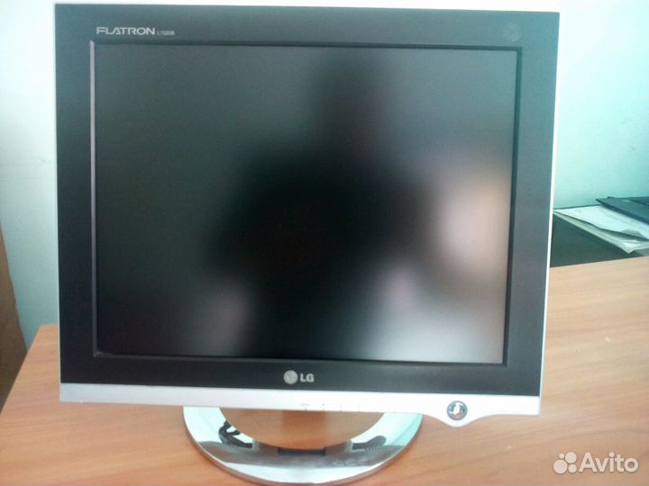 Монитор LG