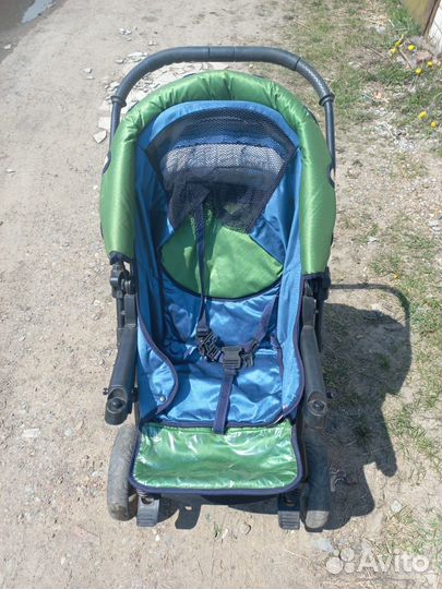 Продам прогулочную коляску