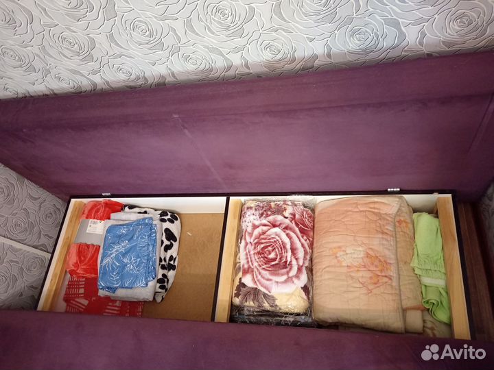 Диван еврокнижка бу