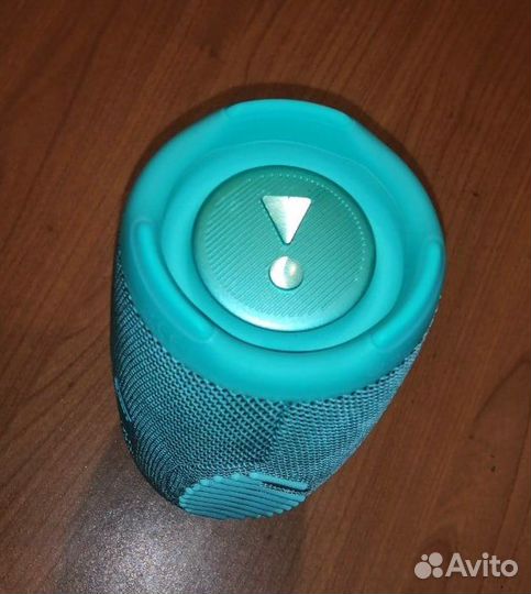 Продам колонку JBL Charge 5 Green