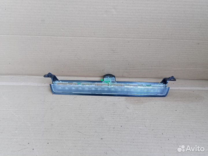 Дополнительный стоп-сигнал Volvo XC70, V70