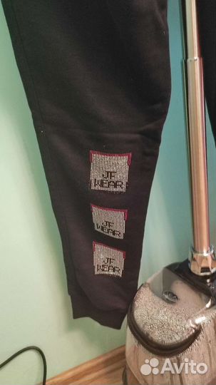 Спортивный костюм женский