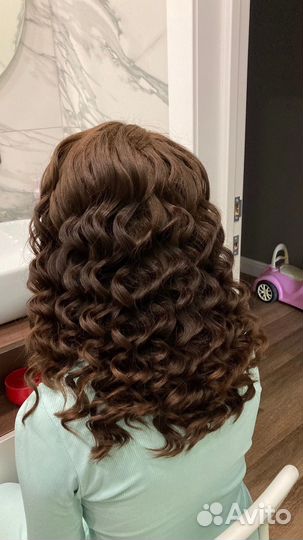 Модель на прическу