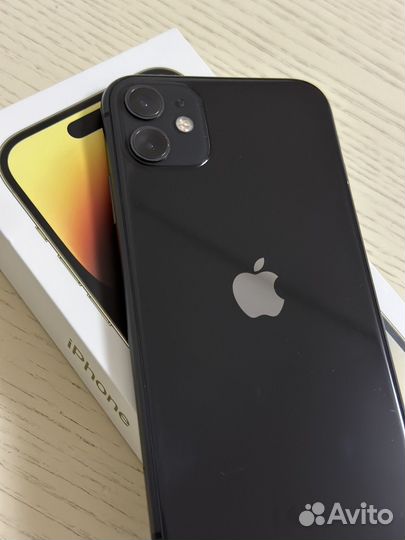 iPhone 11, 64 ГБ