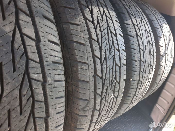 Continental ContiCrossContact LX 215/65 R16