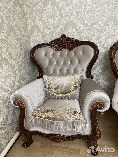 Диван и кресла