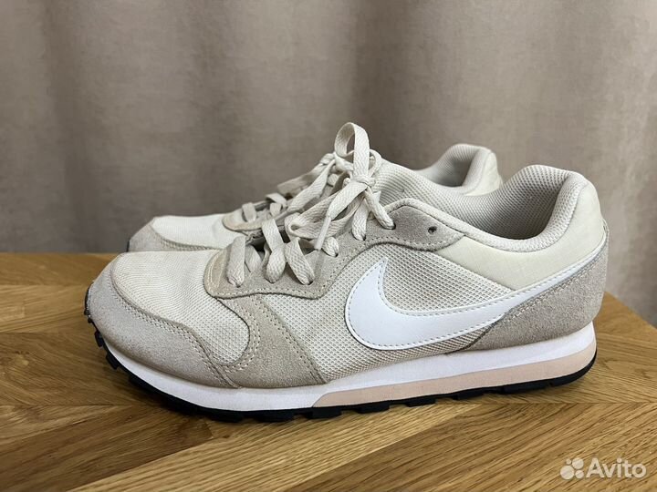 Кроссовки nike женские 39