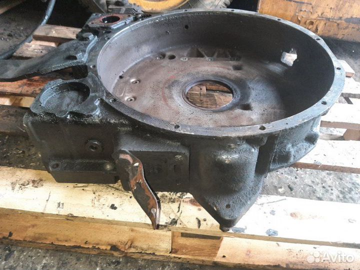 Кожух маховика Mercedes OM422 V8 2000