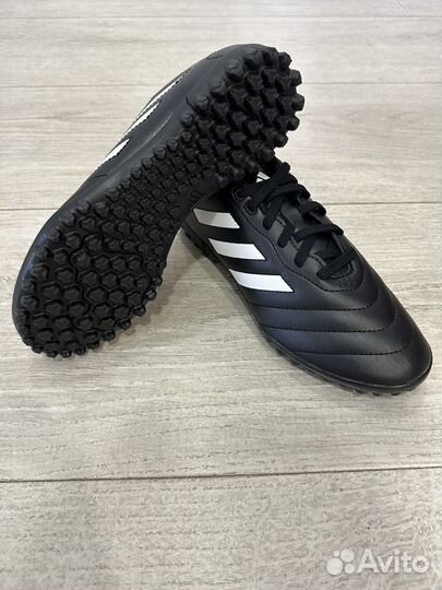 Бутсы дет Adidas сороконожки раз 35,5