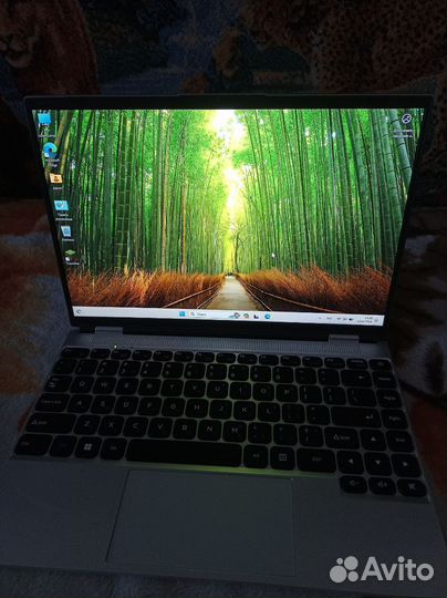 Ноутбук новый 512/16