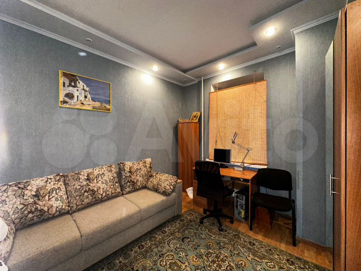 2-к. квартира, 70 м², 9/12 эт.
