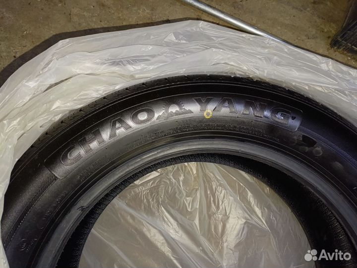 Chaoyang SU318A 215/60 R17 96H