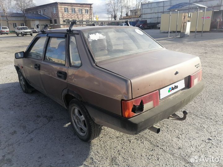 ВАЗ 21099 1.5 МТ, 1995, 100 000 км