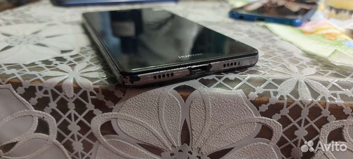 Телефон huawei p 8 lait