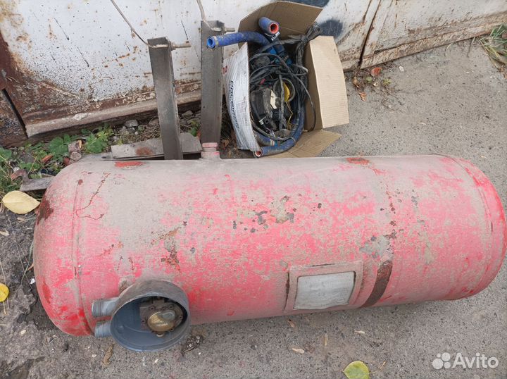 Газовый баллон на газель
