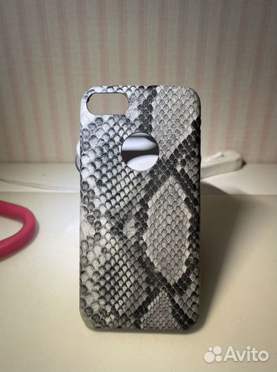 Чехол на iPhone 7