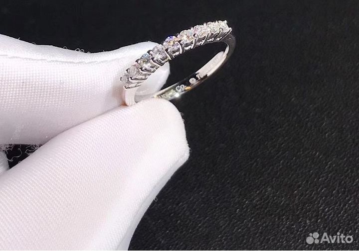 Золотое кольцо с бриллиантами