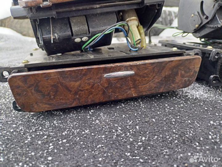 Пепельница Hyundai Xg 300 G6CT 3.0 2003