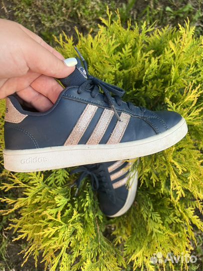 Кроссовки adidas
