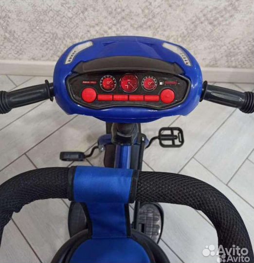 Трехколесный велосипед новый