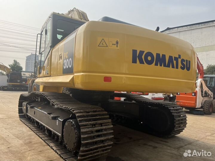 Гусеничный экскаватор Komatsu PC300, 2023