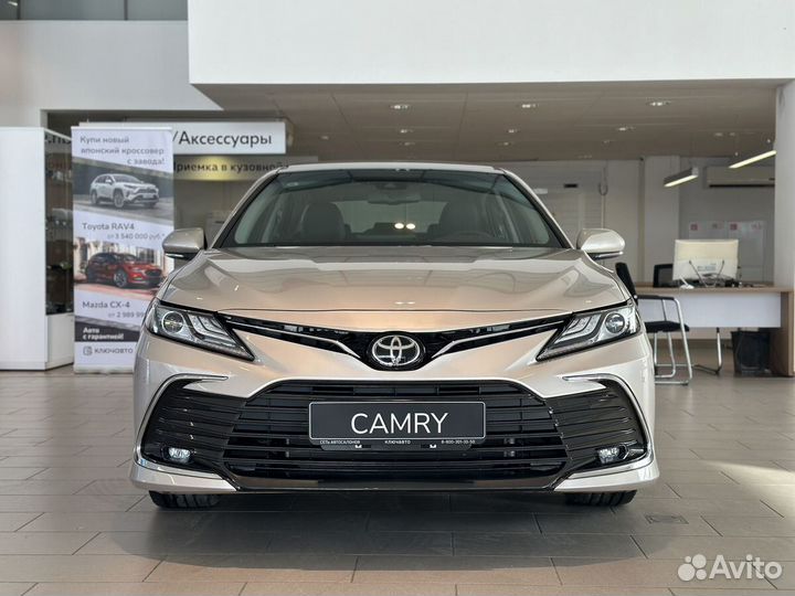 Toyota Camry 2.5 AT, 2023